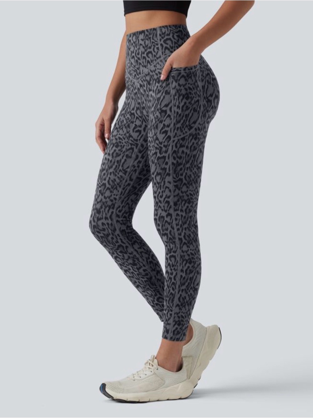 Halara UltraSculpt™ Leopard Print High Waisted Tummy Control 7/8 Leggings size S - Picture 2 of 5